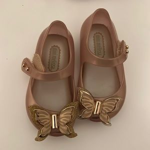 Mini Melissa Ultragirl Fly butterfly shoes
Size 5T